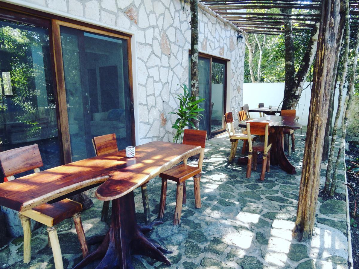 Escarabajo Rojo Bed & Breakfast Tulum Exterior photo